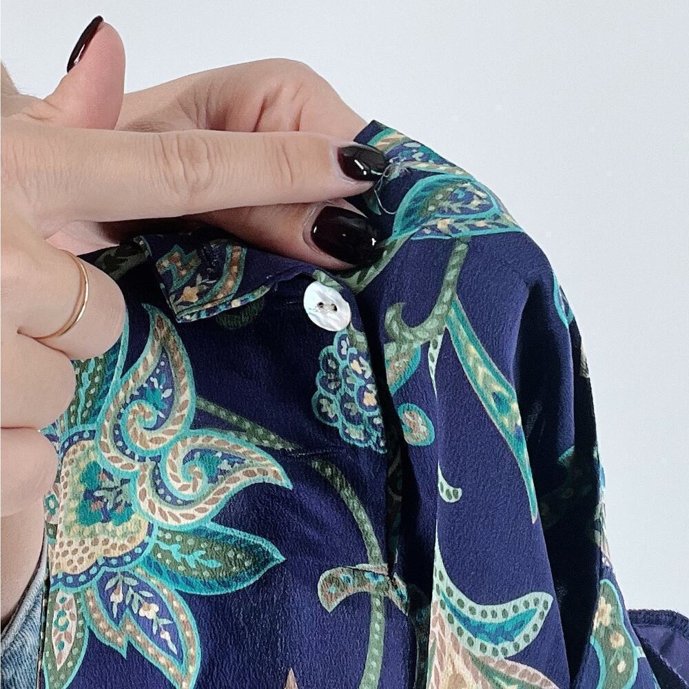 SOLD Vintage Alfred Dunner Silk Blue Floral Crewneck Blouse Size 12 - Picture 4 of 4